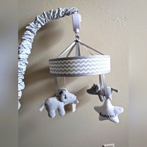 Wendy Bellísimo Elephant Gray and White Baby Mobile